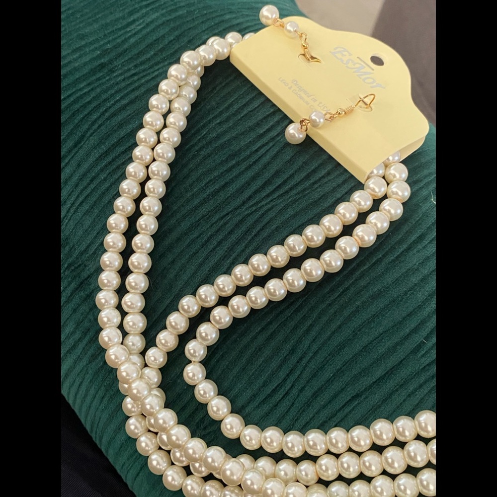 Statement Pearl Necklace w/Earrings